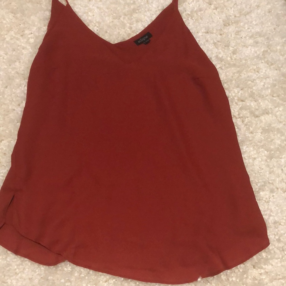 NWOT eclipse red flowy tank